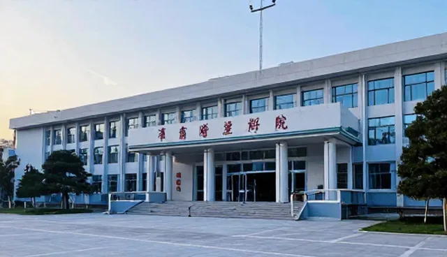 小程序开发:自建团队与外包开发的对比与取舍